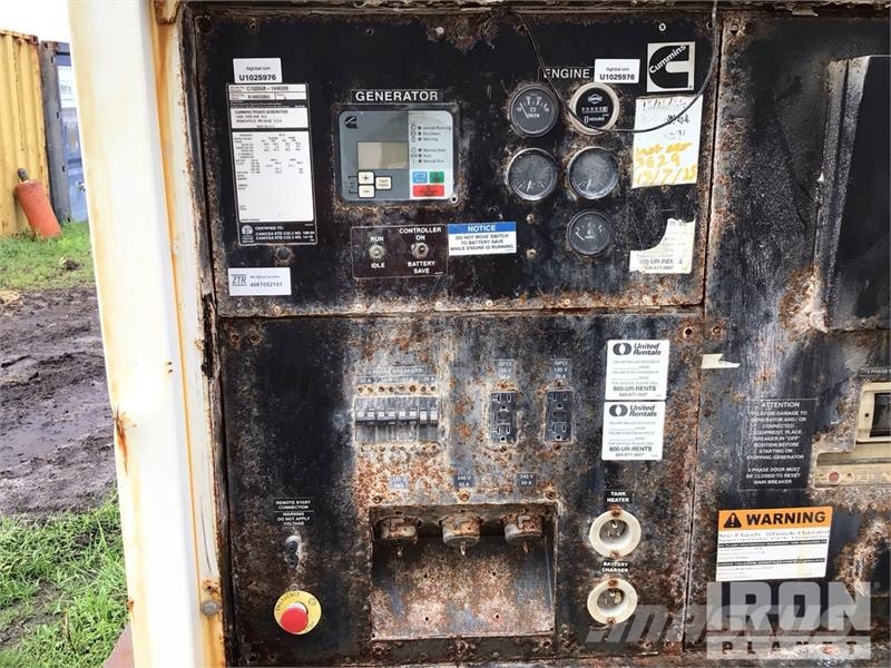 Cummins C150DRG 180 kW Mobile 180 kVa Generator Set Generatori diesel