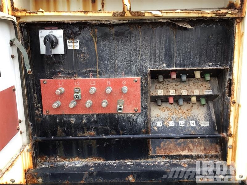 Cummins C150DRG 180 kW Mobile 180 kVa Generator Set Generatori diesel