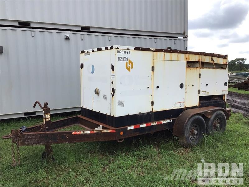 Cummins C150DRG 180 kW Mobile 180 kVa Generator Set Generatori diesel