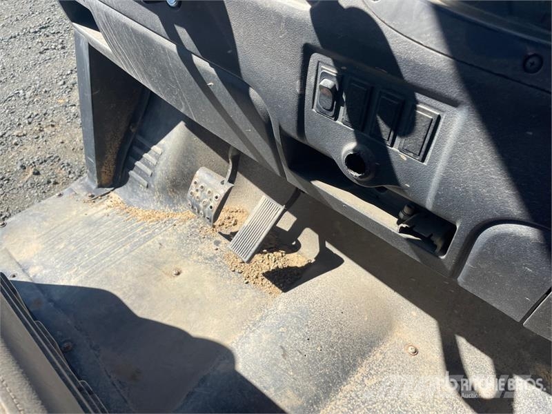 Cushman 4x4 Utility Vehicle Arbeitsfahrzeuge