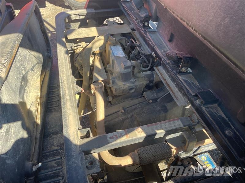 Cushman 4x4 Utility Vehicle Arbeitsfahrzeuge