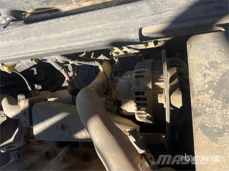 Cushman 4x4 Utility Vehicle Arbeitsfahrzeuge