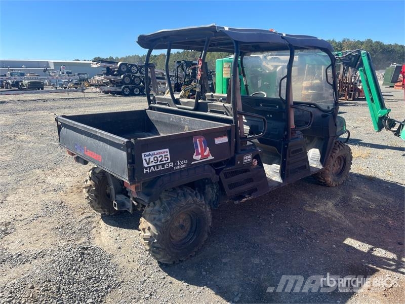 Cushman 4x4 Utility Vehicle Arbeitsfahrzeuge