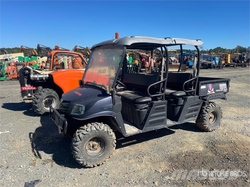 Cushman 4x4 Utility Vehicle Arbeitsfahrzeuge