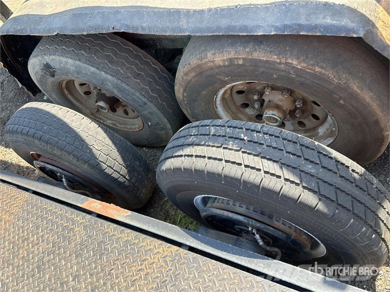 Custom Built 16 ft T/A Utility Trailer Інші причепи