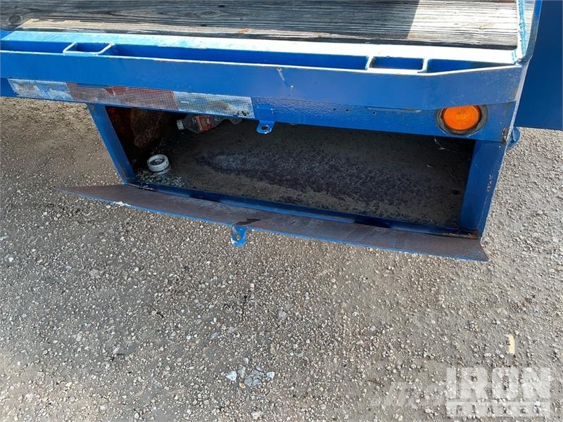  Custom Built 24 ft T/A Gooseneck W/ 3 - Hydra Rig  車輛運輸拖車