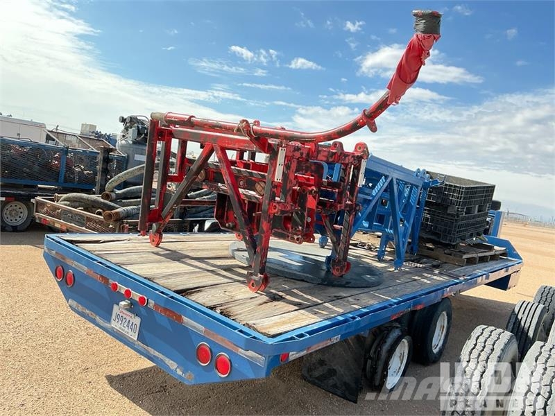  Custom Built 24 ft T/A Gooseneck W/ 3 - Hydra Rig  車輛運輸拖車
