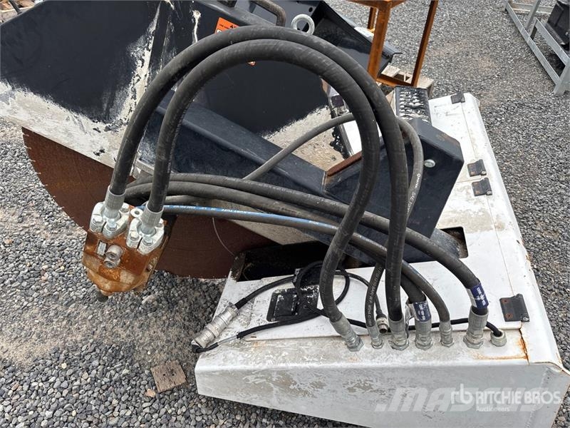 Cuts SS2600 Skid Steer Rock Saw Other components