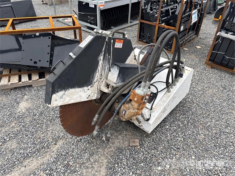 Cuts SS2600 Skid Steer Rock Saw Other components