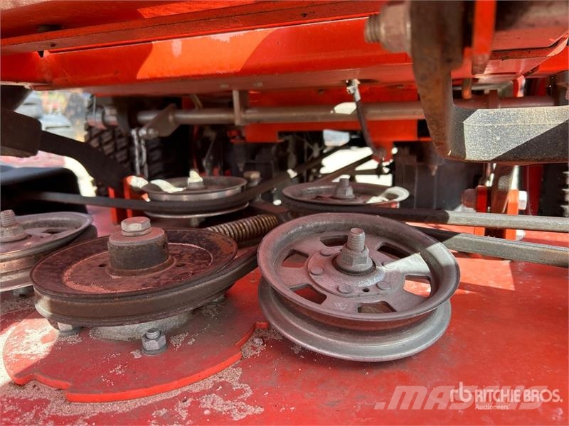 CZT Elite Zero-Turn Lawn Mower ركوب الحشائش