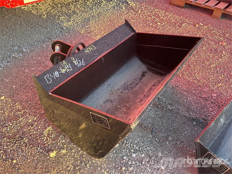 D5T 36 in Hydraulic Tilting Excavator Bucket (Unus Łyżki do ładowarek