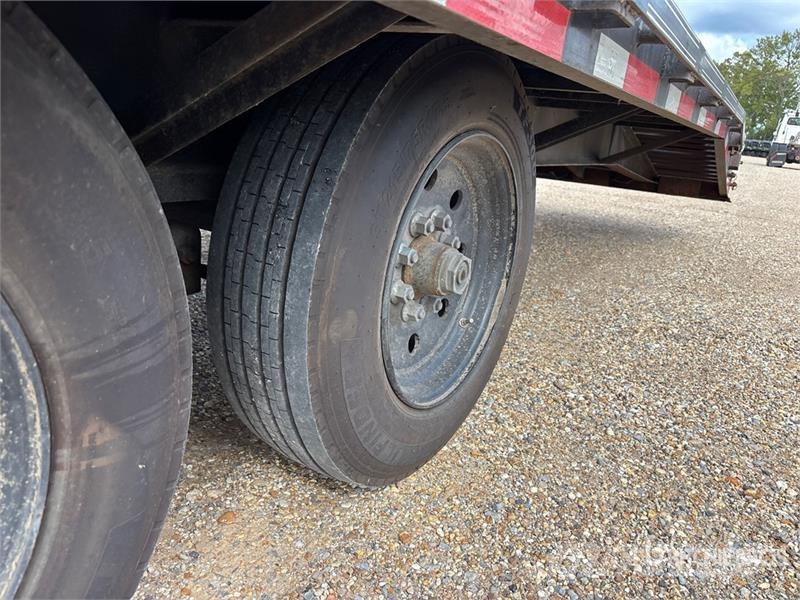  Davidson Trailers 35 ft T/A Gooseneck Equipment Tr Трейлери колесного транспортного засобу