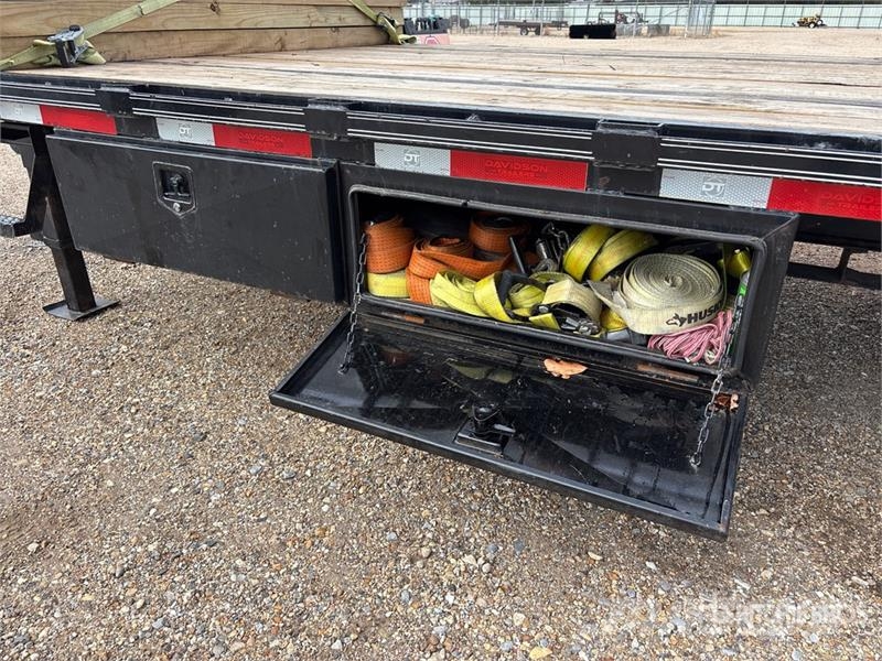  Davidson Trailers 35 ft T/A Gooseneck Equipment Tr Трейлери колесного транспортного засобу