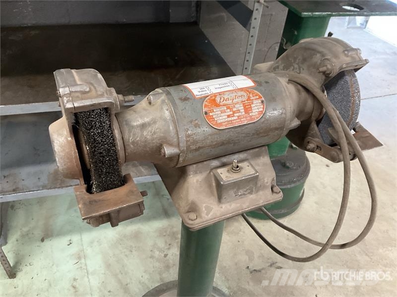 Dayton Bench Grinder Építőipar - Egyebek