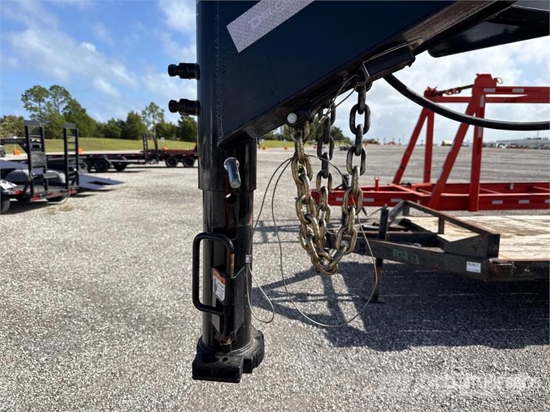 Delco 40 ft T/A Equipment Trailer Prívesy na prepravu automobilov