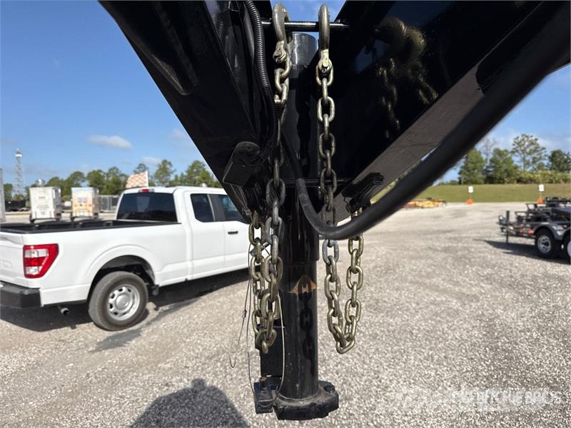 Delco 40 ft T/A Equipment Trailer Prívesy na prepravu automobilov
