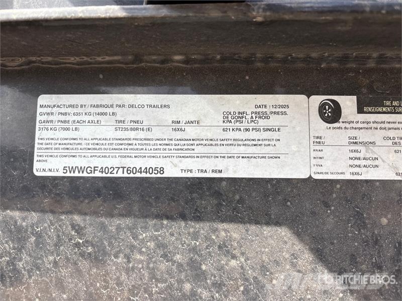 Delco 40 ft T/A Gooseneck Equipment Trailer Prikolice za prevoz vozil