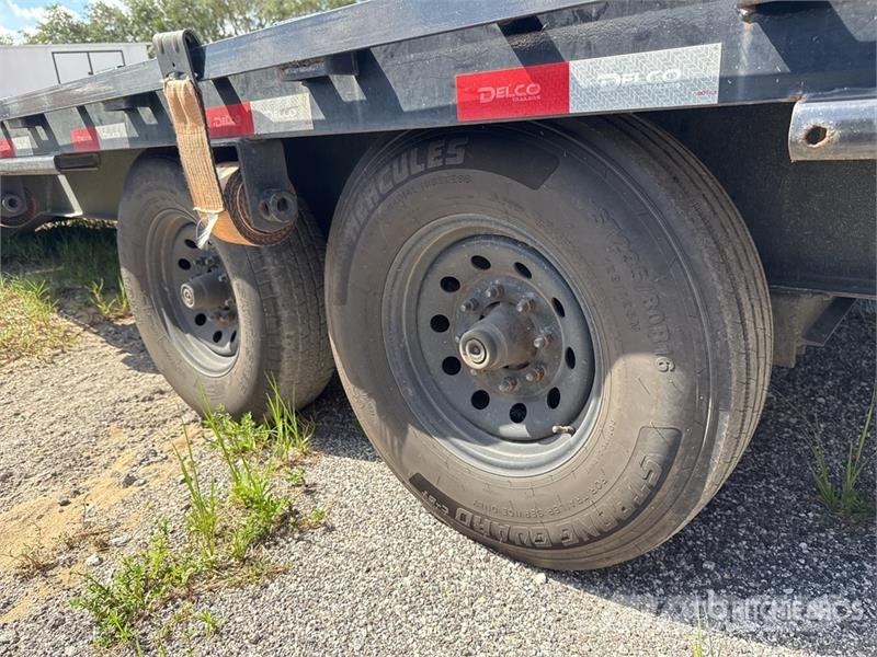  Delco 40 ft T/A Gooseneck Equipment Trailer Трейлери колесного транспортного засобу