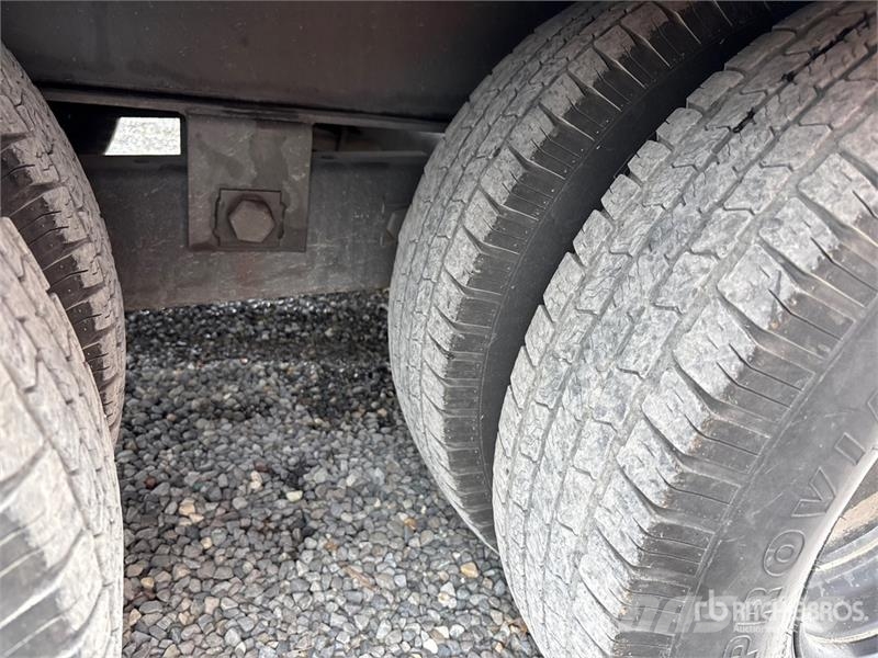 Delco 40 ft T/A Gooseneck Equipment Trailer مقطورات مركبات نقل
