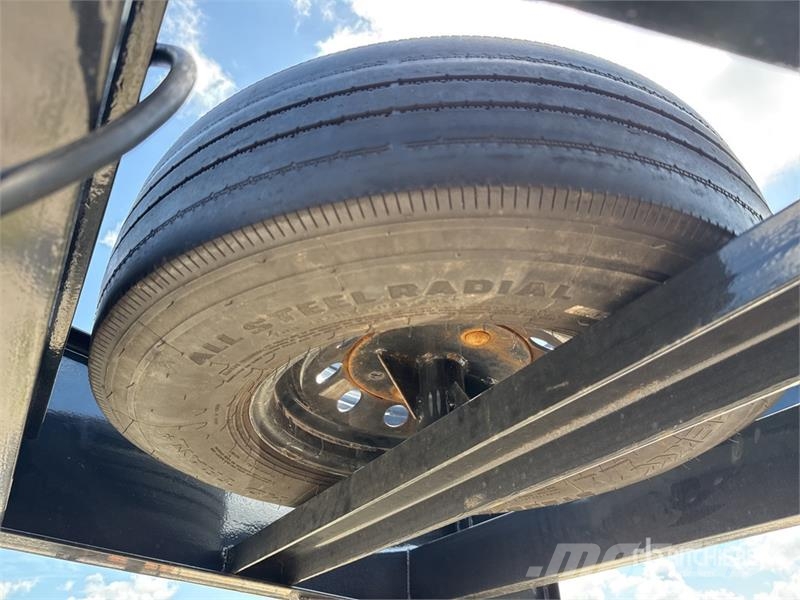  Delco 40 ft T/A Gooseneck Equipment Trailer Трейлери колесного транспортного засобу