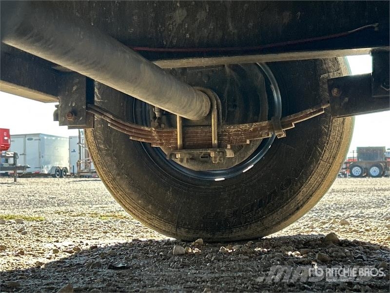 Delco 40 ft T/A Gooseneck Equipment Trailer 車両運搬用トレーラー