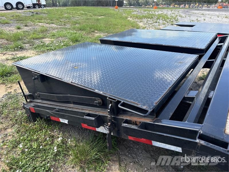  Delco 40 ft T/A Gooseneck Equipment Trailer Трейлери колесного транспортного засобу