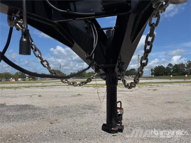  Delco 40 ft T/A Gooseneck Equipment Trailer Трейлери колесного транспортного засобу