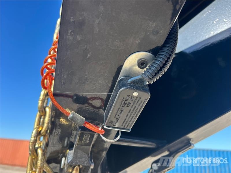 Delco 40 ft T/A Gooseneck Equipment Trailer 車両運搬用トレーラー
