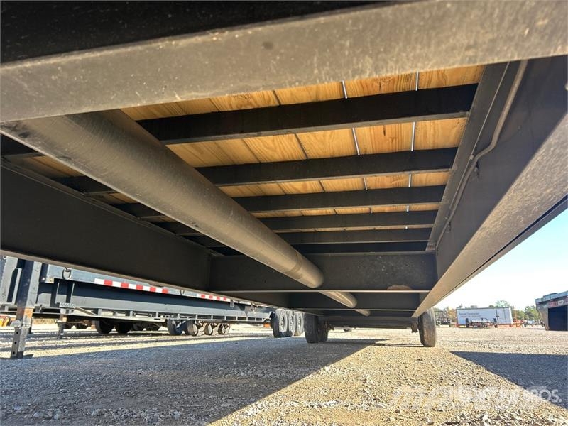 Delco 40 ft T/A Gooseneck Equipment Trailer 車両運搬用トレーラー