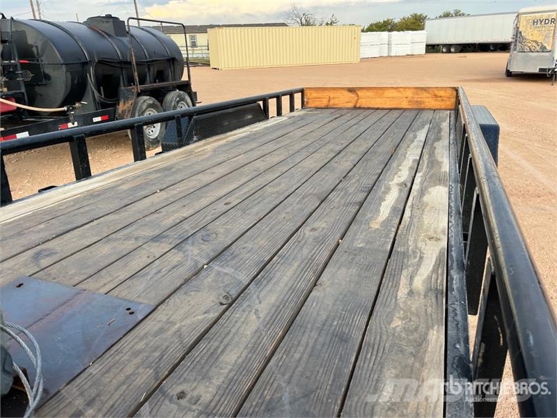 Delco Trailers C520 20 ft T/A Equipment Trailer Prikolice za prevoz vozil