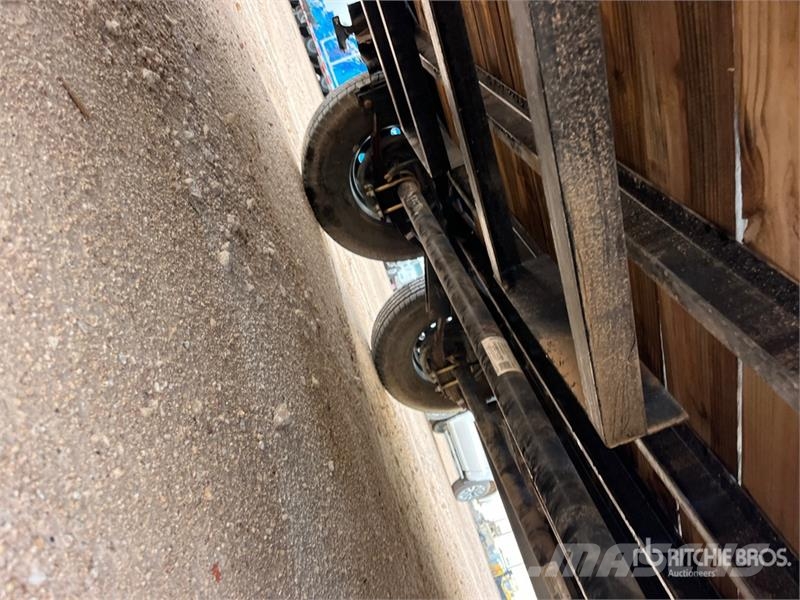 Delco Trailers C520 20 ft T/A Equipment Trailer Prikolice za prevoz vozil