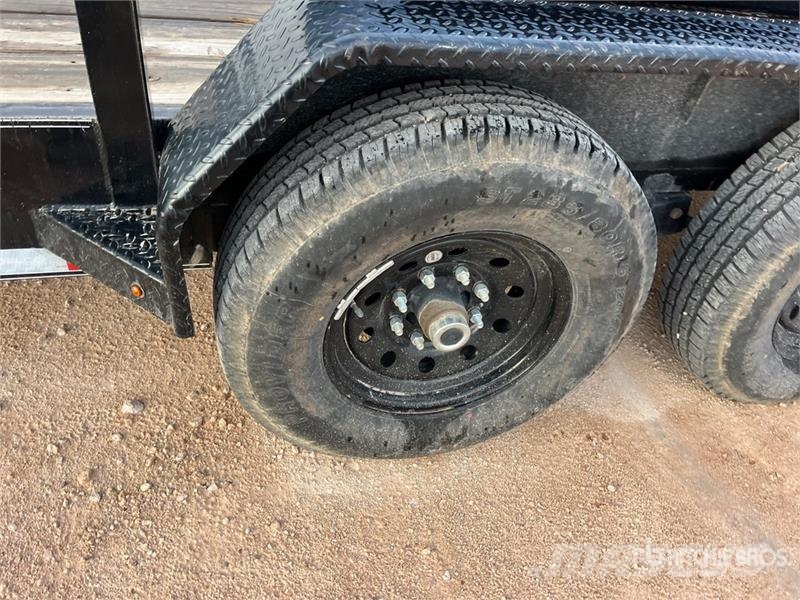 Delco Trailers C520 20 ft T/A Equipment Trailer Prikolice za prevoz vozil