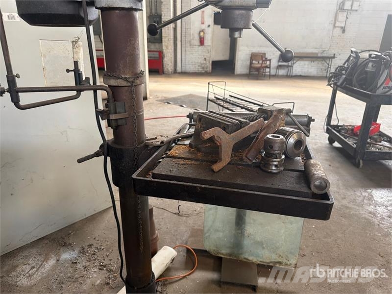 Delta 70-200 Press Drill Kiti naudoti statybos komponentai