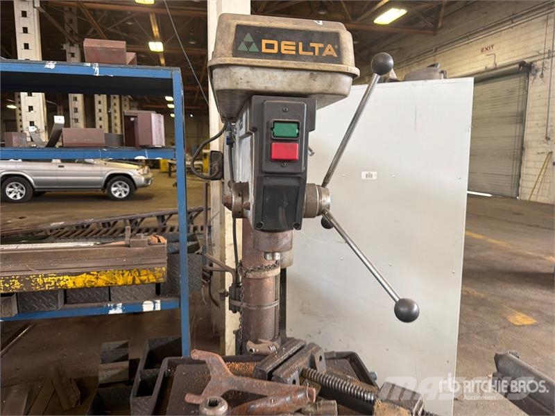 Delta 70-200 Press Drill Kiti naudoti statybos komponentai