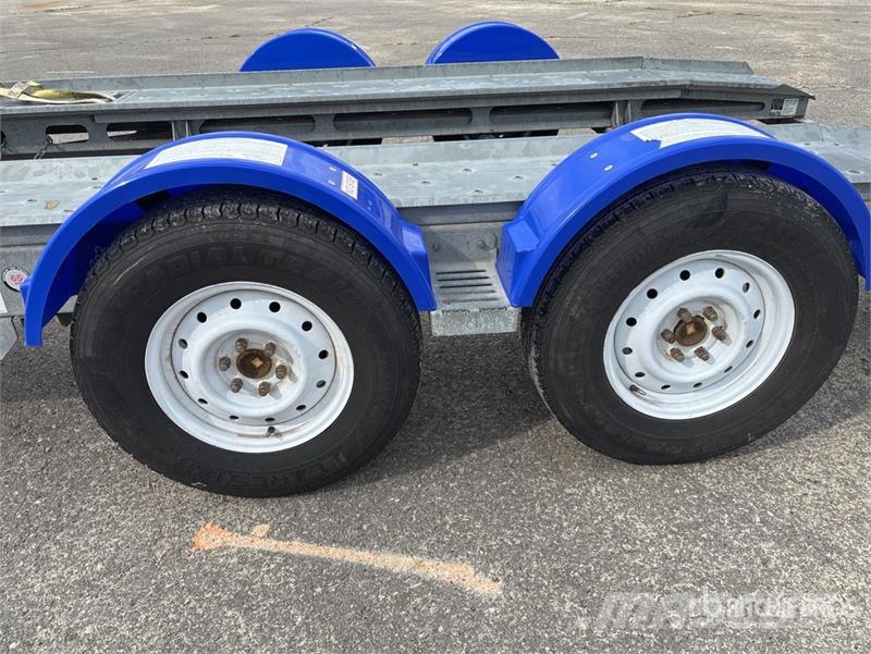 Demco AT7000P T/A 1 Car Open Car Carrier Trailer Autotreileri