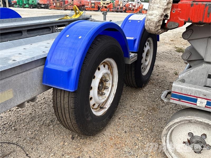 Demco AT7000P T/A 1 Car Open Car Carrier Trailer Autotreileri