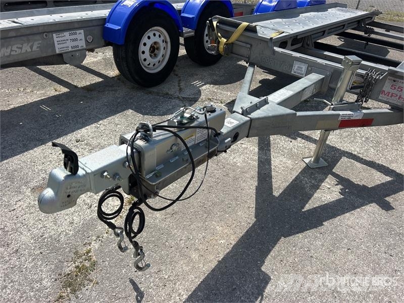 Demco AT7000P T/A 1 Car Open Car Carrier Trailer Vehicle transport semi-trailers