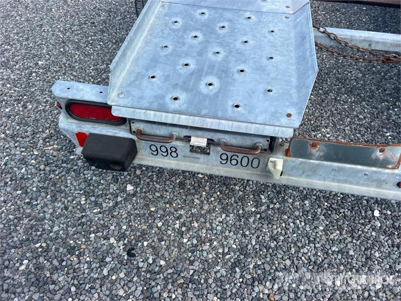 Demco AT7000P T/A 1 Car Open Car Carrier Trailer Autotreileri