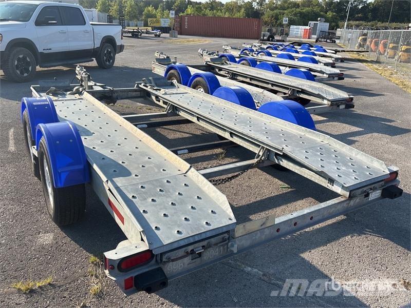 Demco AT7000P T/A Open Car Carrier Trailer Návesy na prepravu automobilov