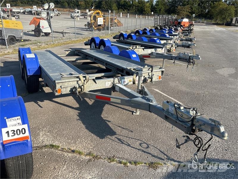 Demco AT7000P T/A Open Car Carrier Trailer Návesy na prepravu automobilov