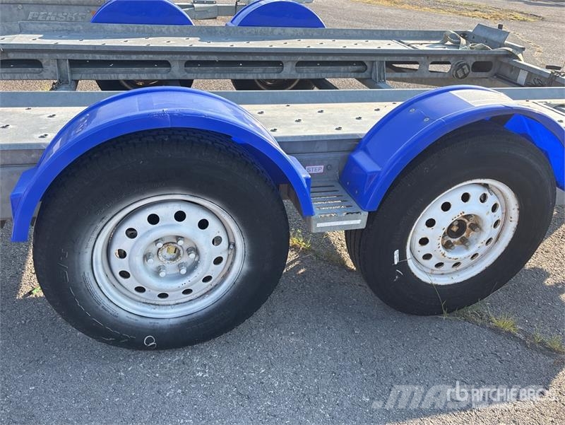 Demco AT7000P T/A Open Car Carrier Trailer Návesy na prepravu automobilov