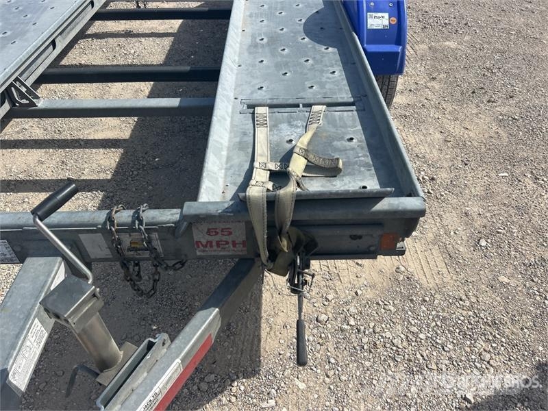 Demco AT7000P T/A Open Car Carrier Trailer Návesy na prepravu automobilov