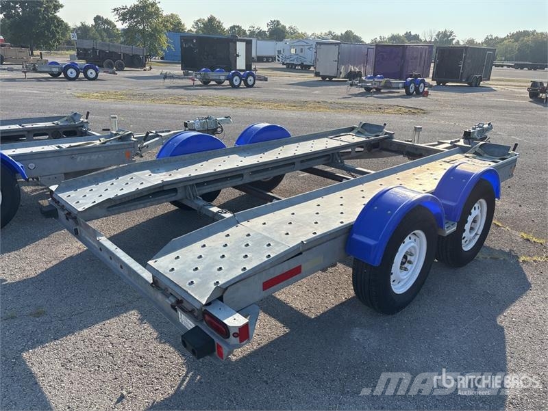 Demco AT7000P T/A Open Car Carrier Trailer Návesy na prepravu automobilov