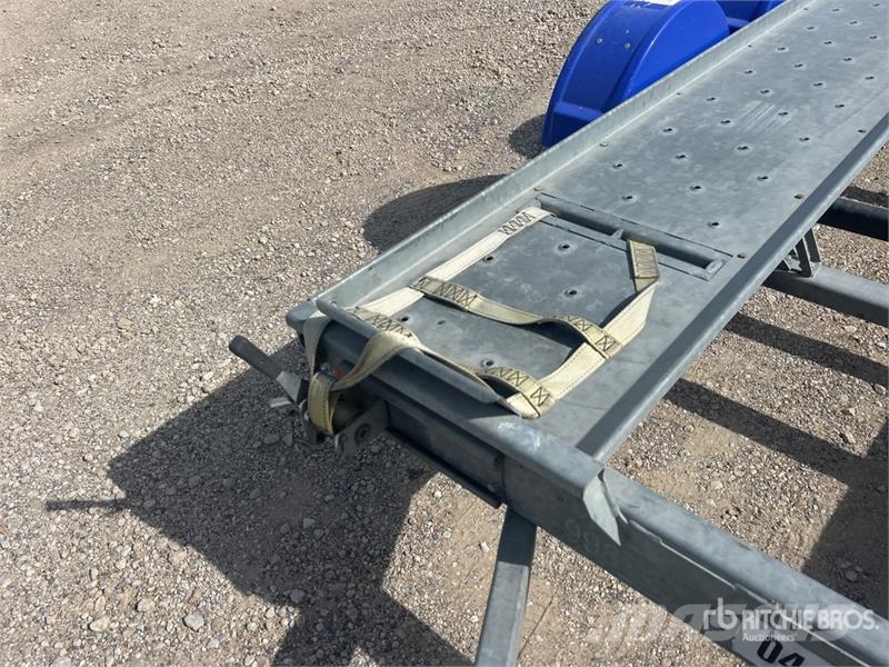 Demco AT7000P T/A Open Car Carrier Trailer Návesy na prepravu automobilov