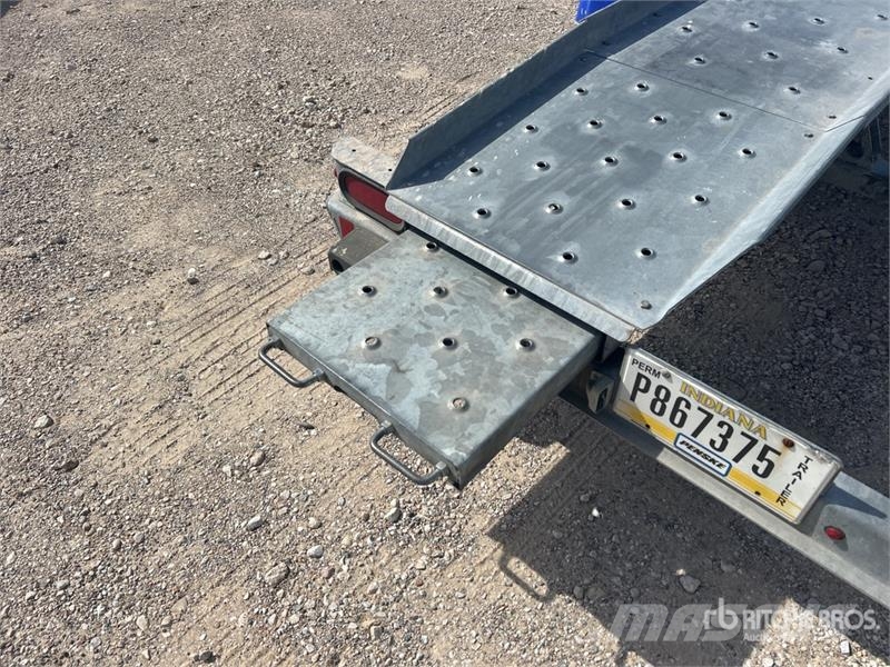 Demco AT7000P T/A Open Car Carrier Trailer Návesy na prepravu automobilov