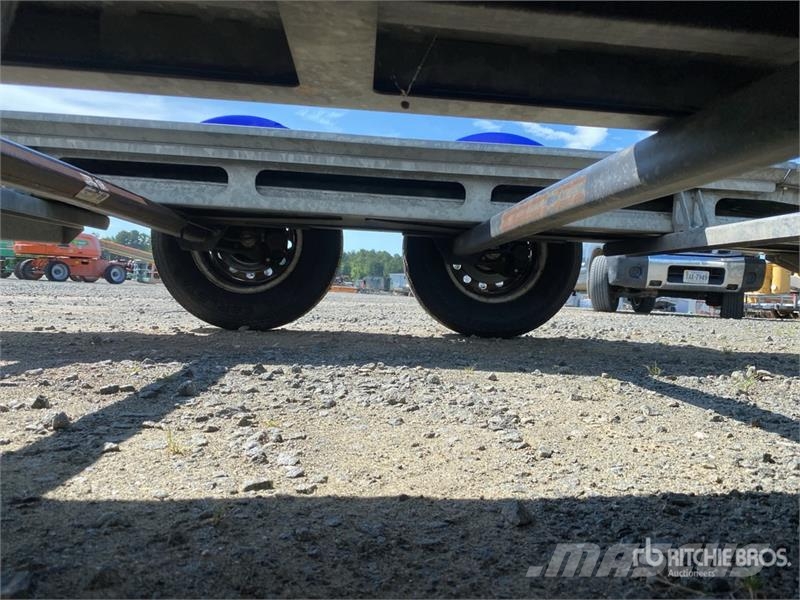 Demco T/A 1 Car Open Car Carrier Trailer Vehicle transport semi-trailers