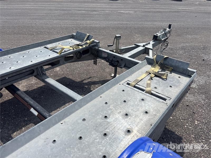 Demco T/A 1 Car Open Car Carrier Trailer 차량 운반용 세미 트레일러