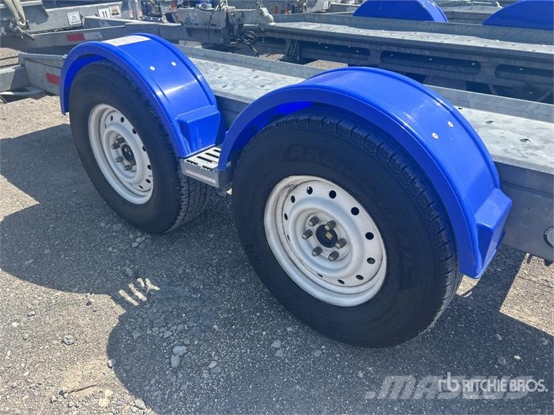 Demco T/A Open Car Carrier Trailer Poluprikolice autotransporteri