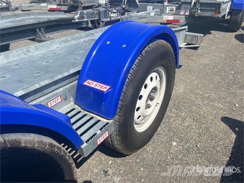Demco T/A Open Car Carrier Trailer Poluprikolice autotransporteri