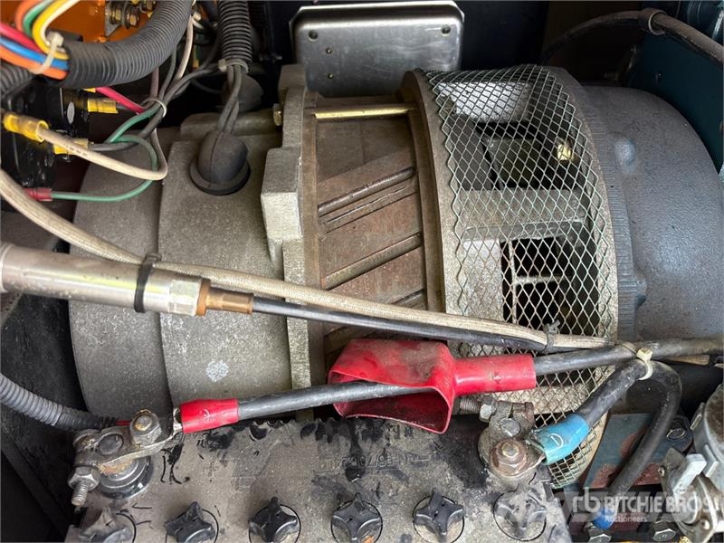 Denyo DCA-6SPX 27.3 kVA Skid-Mounted Generator Set Dizel agregati